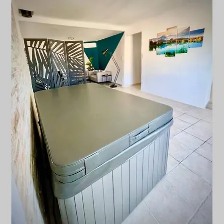 Art Spa Des Cevennes “ Jacuzzi ” Branoux-les-Taillades Exterior photo